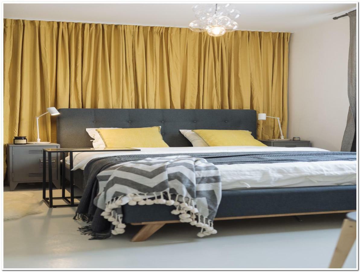 Old Town Cosy Studio Bukarest Exteriör bild
